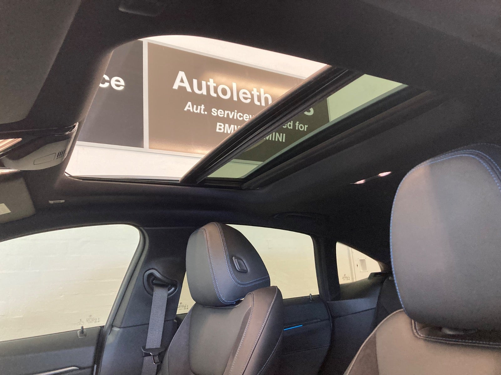 Grå BMW i4 fra 2022