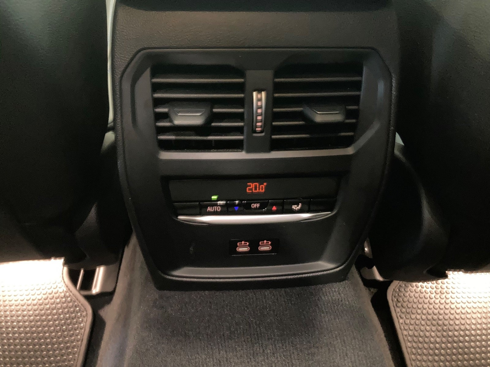 Grå BMW i4 fra 2022