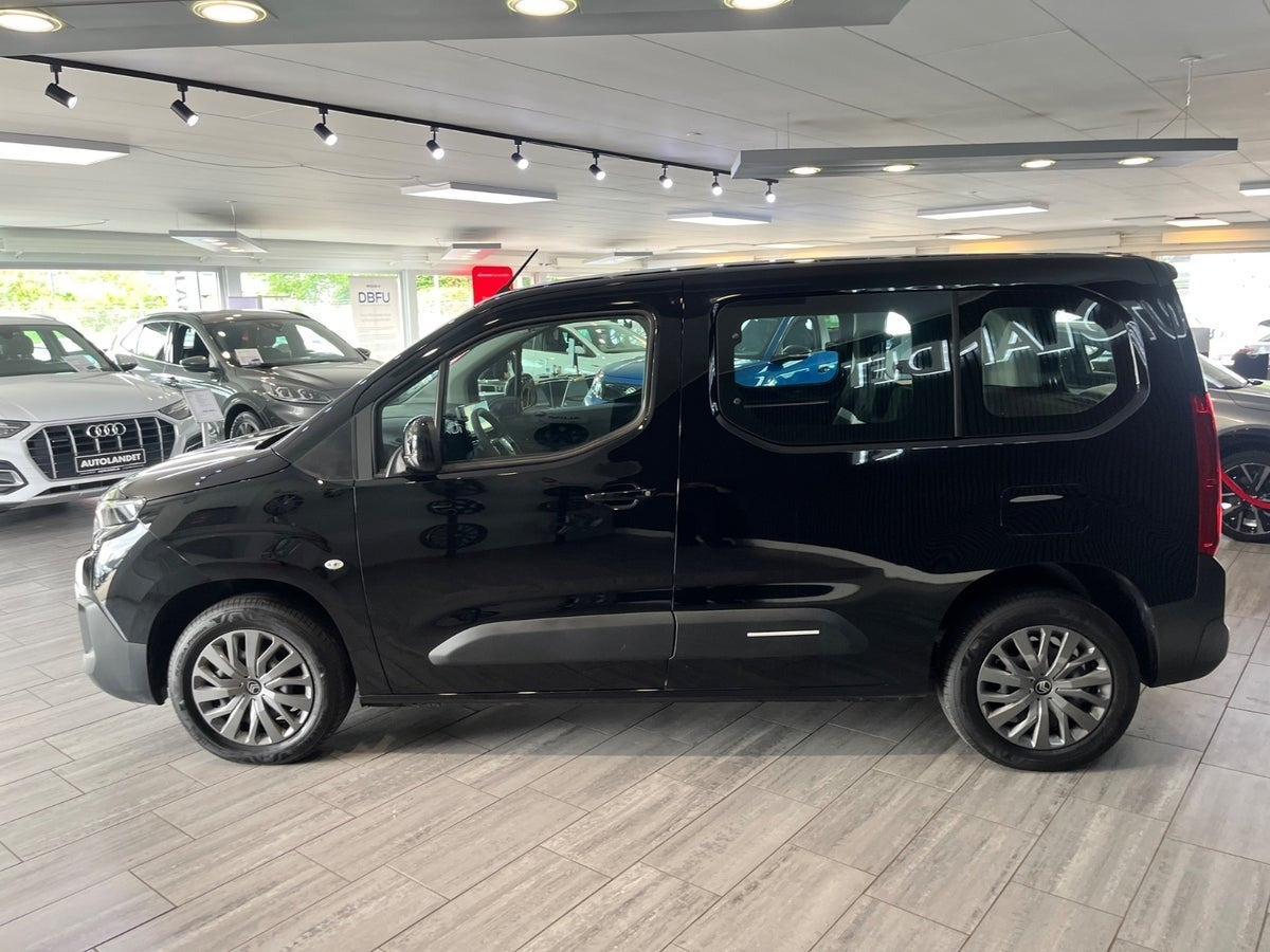 Sort Citroën ë-Berlingo fra 2025