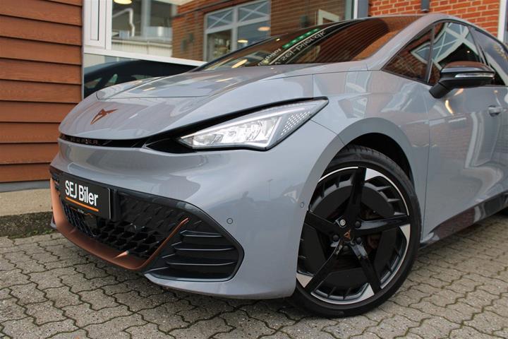 Grå Cupra Born fra 2025