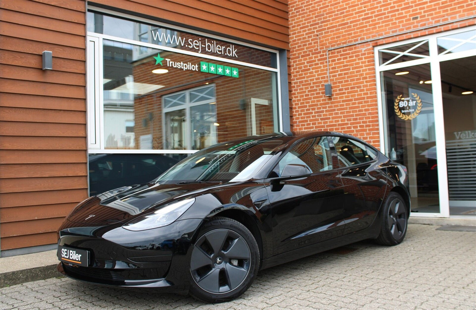 Tesla Model 3 RWD