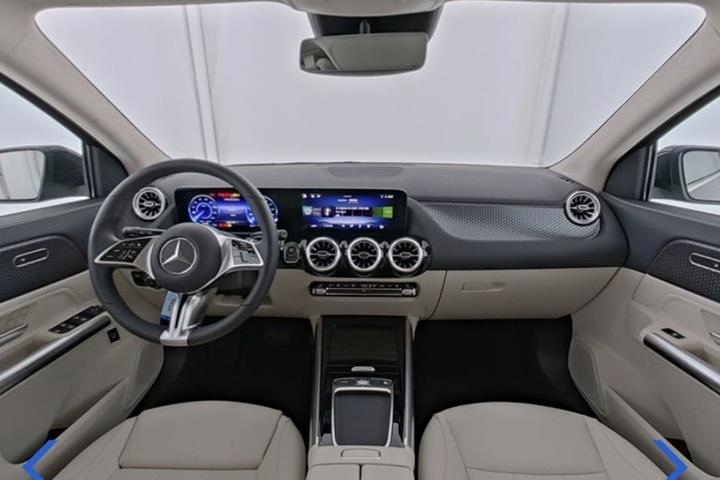 Sort Mercedes EQA250+ fra 2026