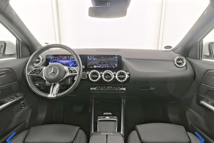 Hvid Mercedes EQA250+ fra 2025