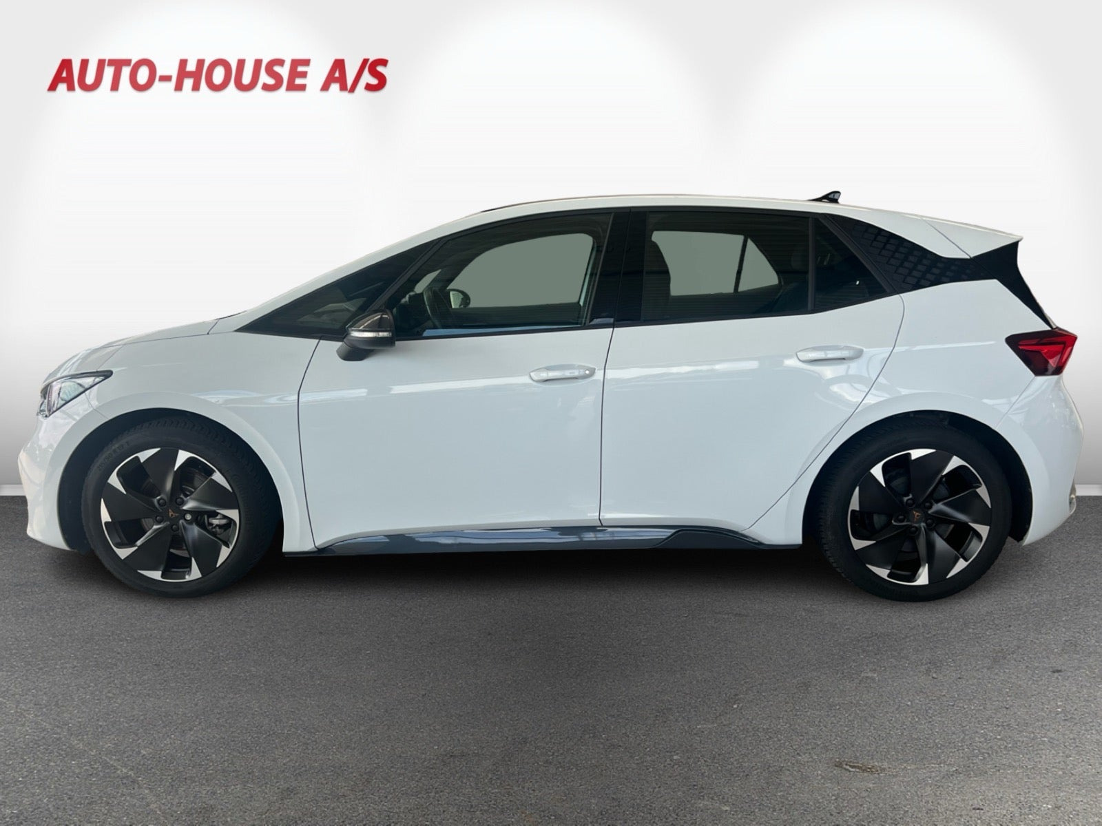 Hvid Cupra Born fra 2024