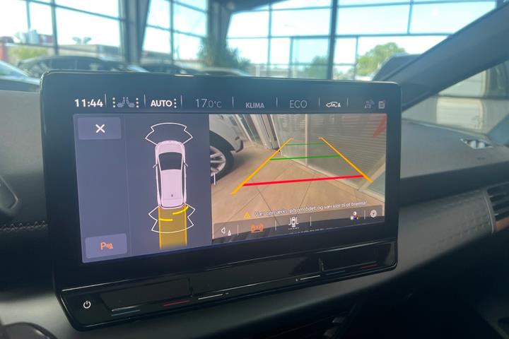 Hvid Cupra Born fra 2024
