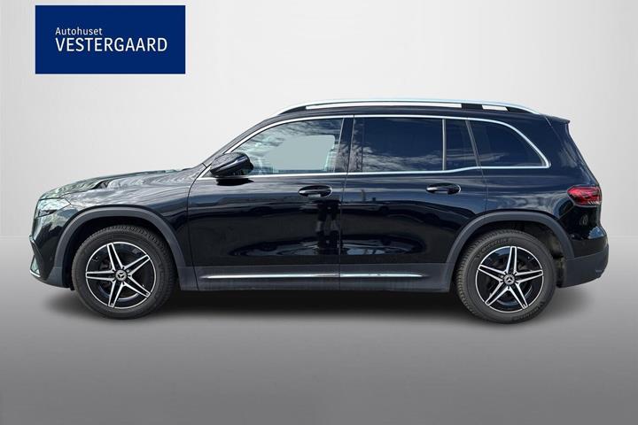 Sort Mercedes EQB250+ fra 2023