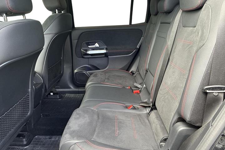 Sort Mercedes EQB250+ fra 2023