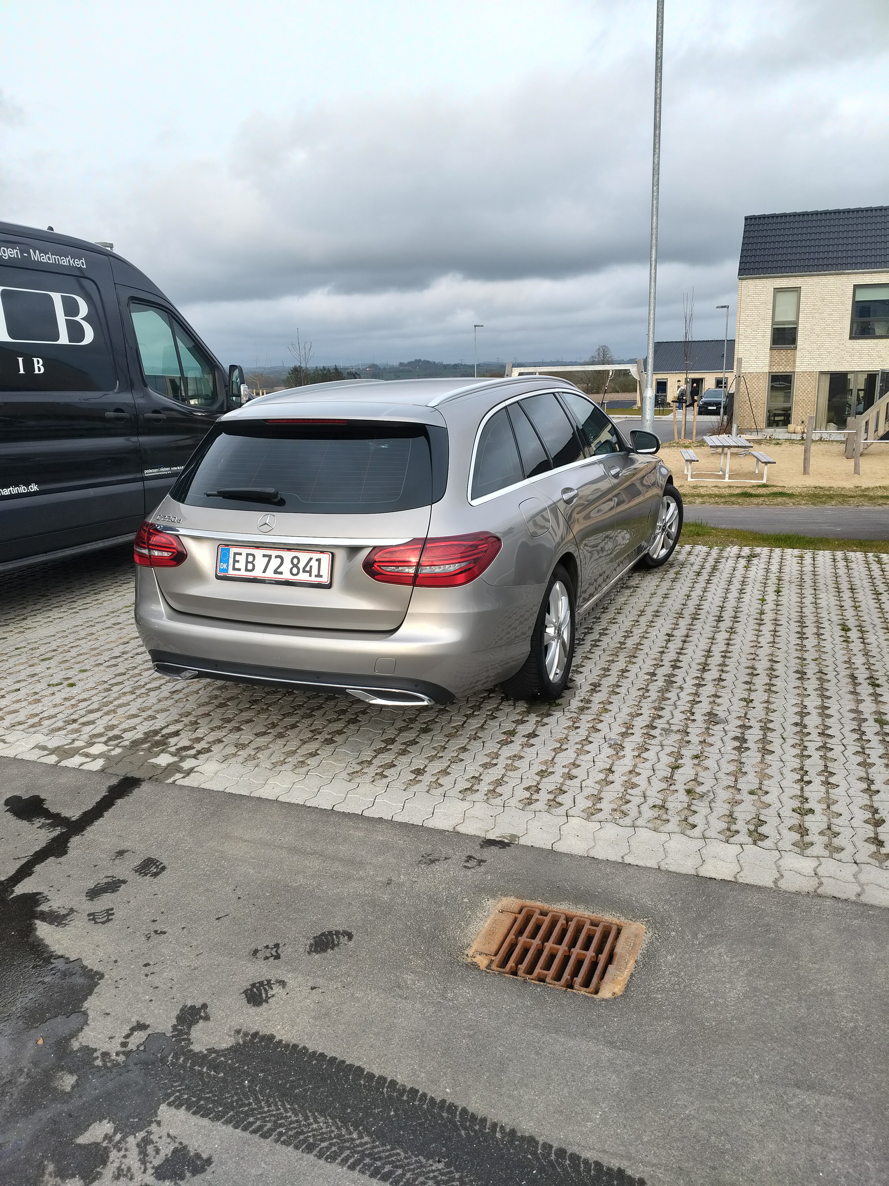 Grå Mercedes C-Klasse fra 2019