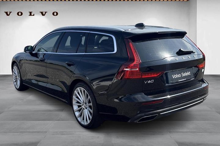 Sort Volvo V60 fra 2021