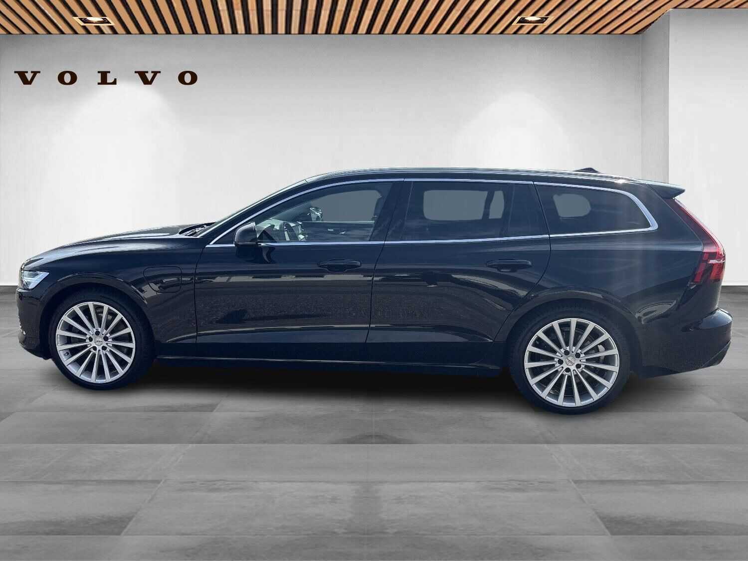 Sort Volvo V60 fra 2021