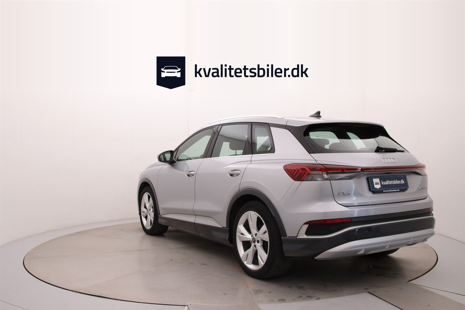 Sølv Audi Q4 fra 2023