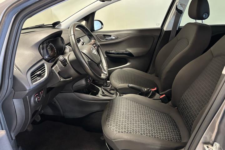Grå Opel Corsa fra 2019