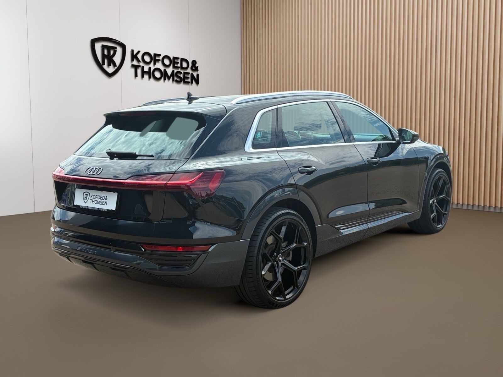 Sort Audi Q8 fra 2023