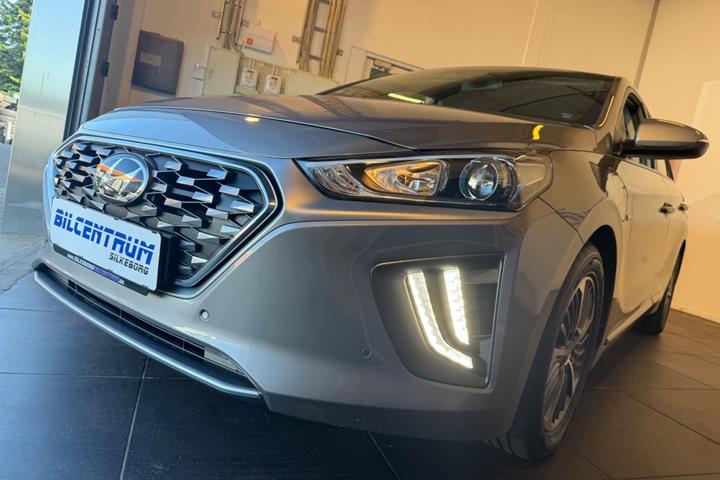 Grå Hyundai Ioniq fra 2020