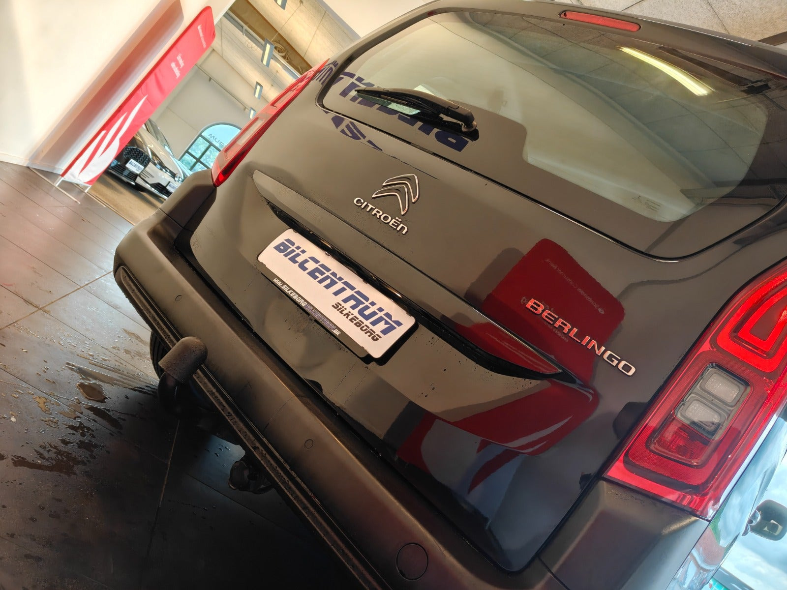Sort Citroën Berlingo fra 2020