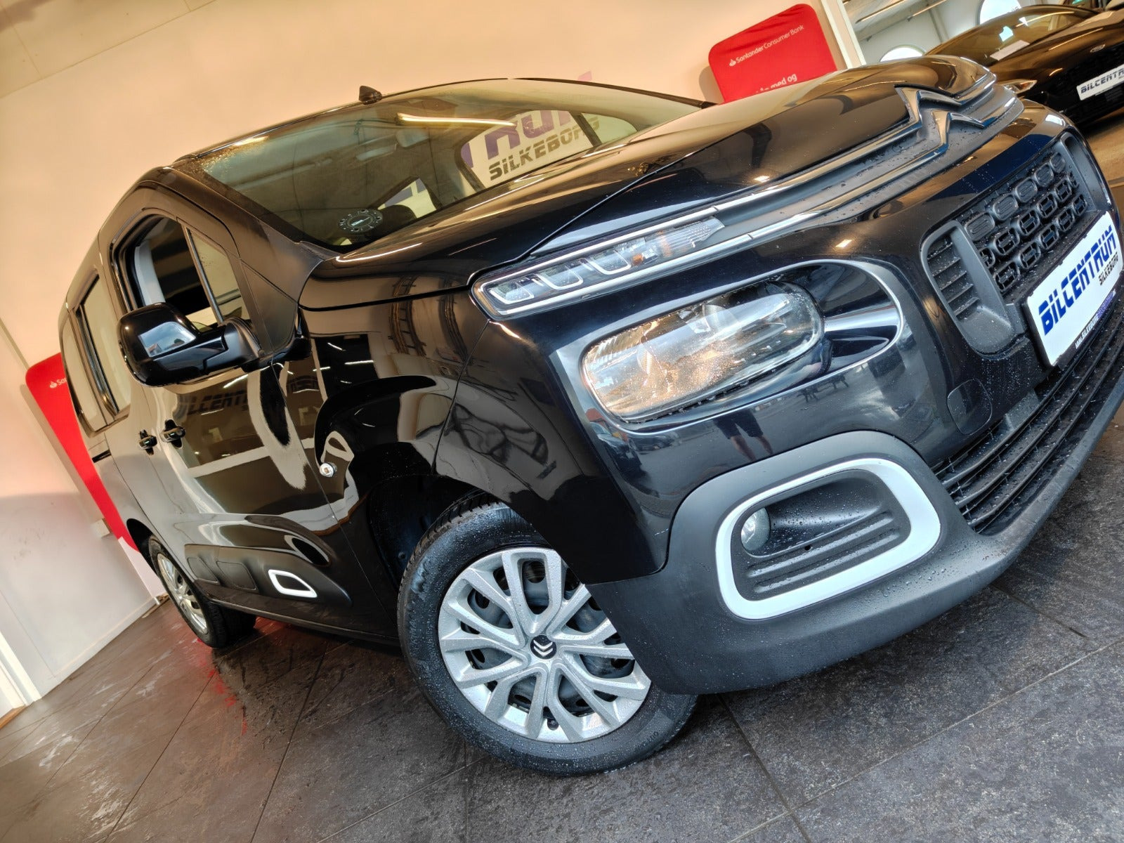 Sort Citroën Berlingo fra 2020