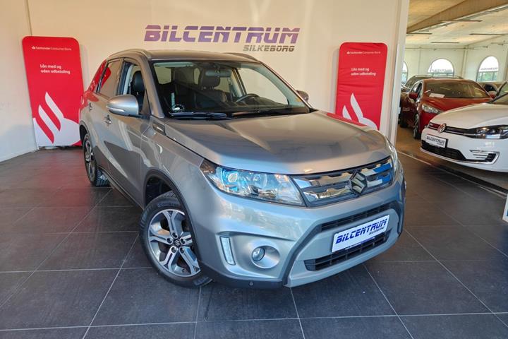 Grå Suzuki Vitara fra 2015