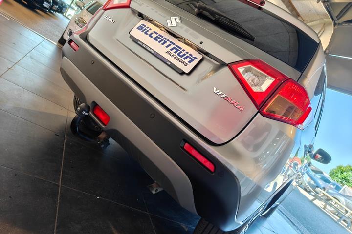 Grå Suzuki Vitara fra 2015