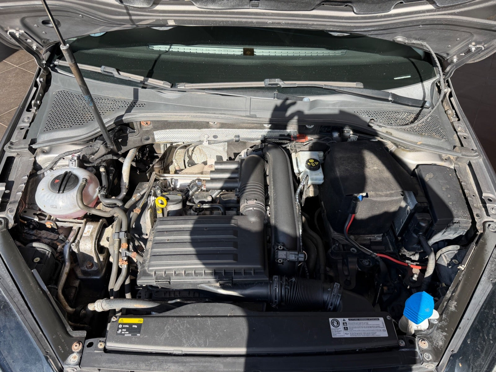 Grå VW Golf VII fra 2015