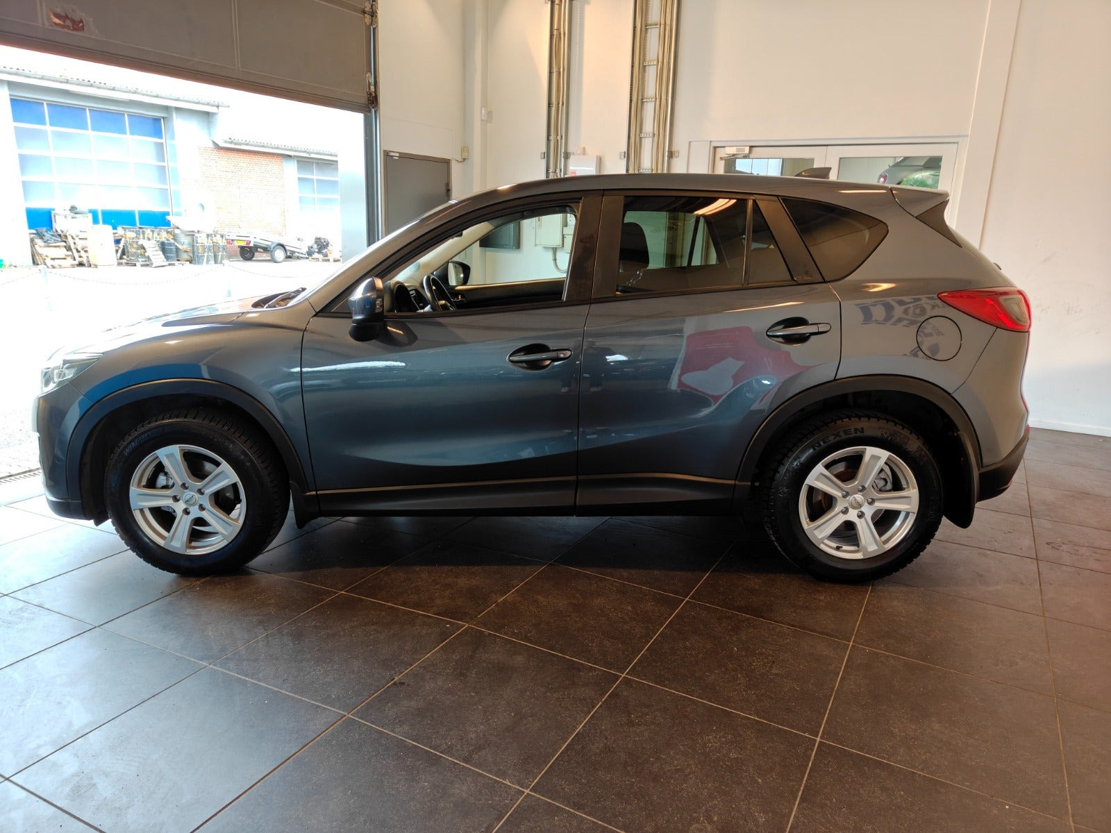 Blå Mazda CX-5 fra 2012