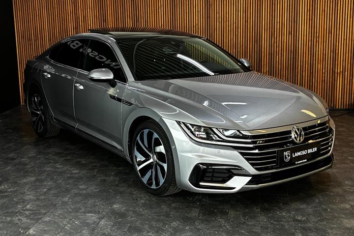Sølv VW Arteon fra 2019