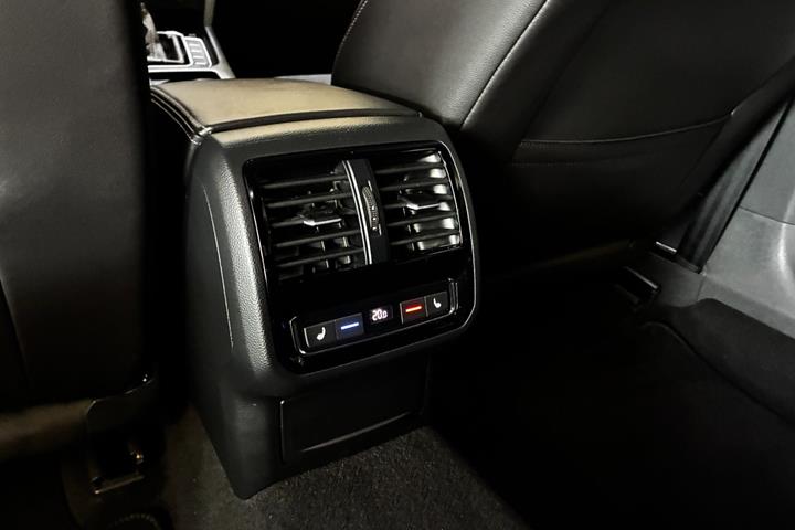 Sølv VW Arteon fra 2019