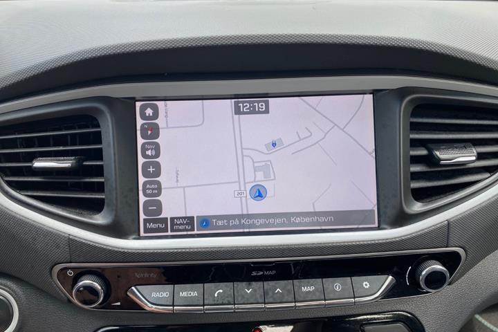 Blå Hyundai Ioniq fra 2019