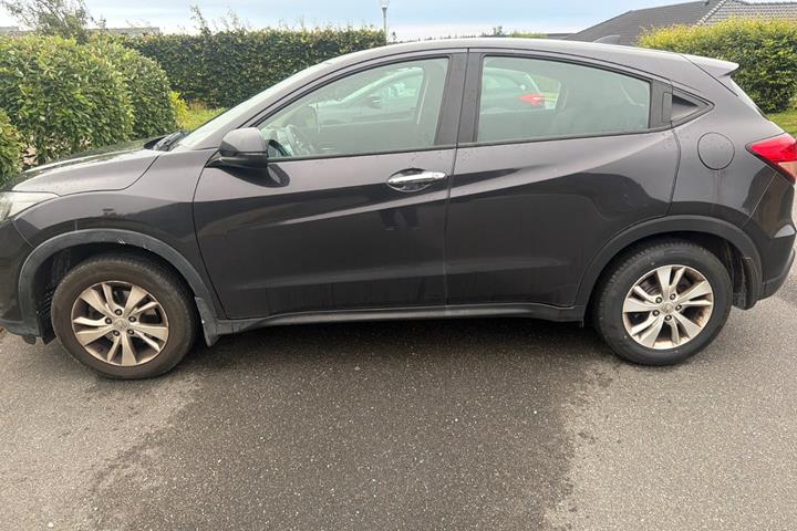 Sort Honda HR-V fra 2016 set udefra