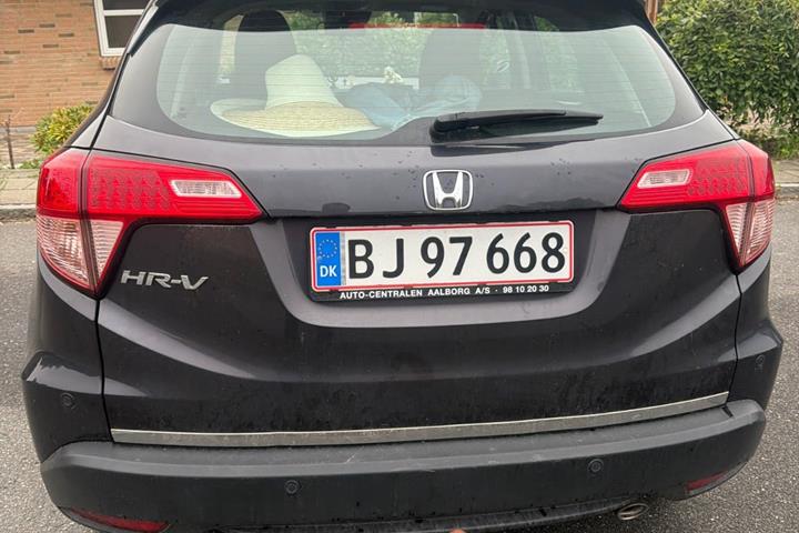 Sort Honda HR-V fra 2016 set udefra