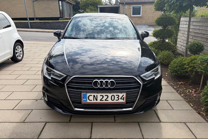 Sort Audi A3 fra 2017