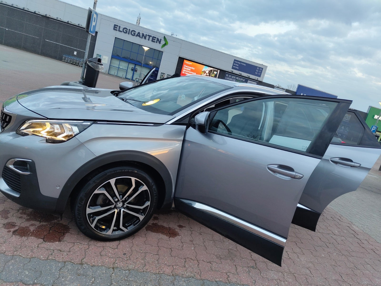 Peugeot 3008 1,5 BlueHDi 130 Allure
