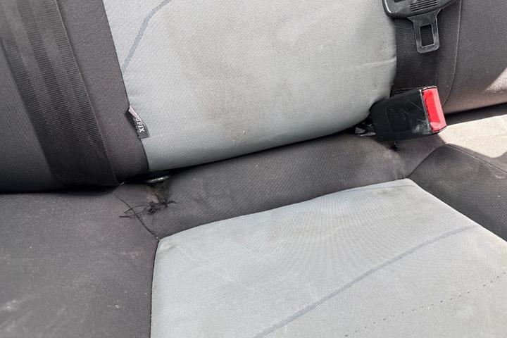 Grå Seat Ibiza fra 2013