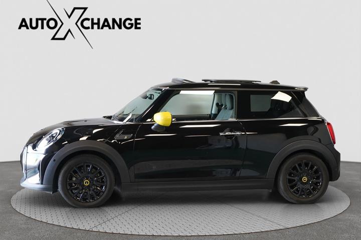 Sort Mini Cooper SE fra 2022
