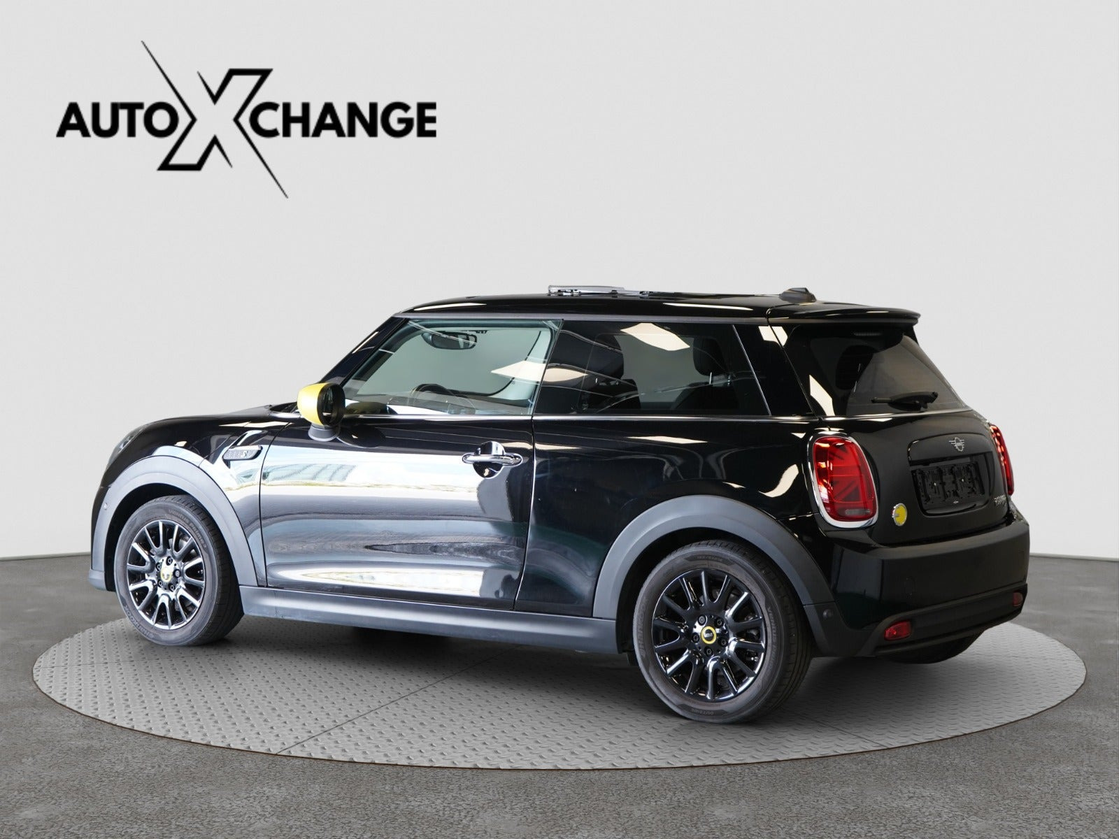 Sort Mini Cooper SE fra 2022