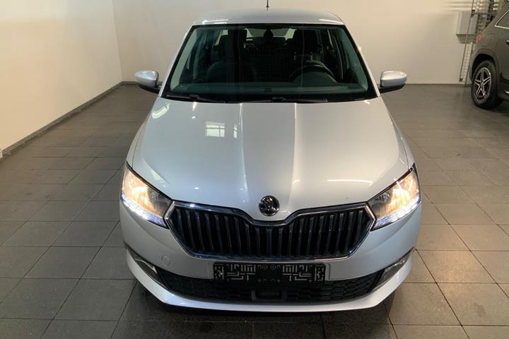 Sølv Skoda Fabia fra 2019