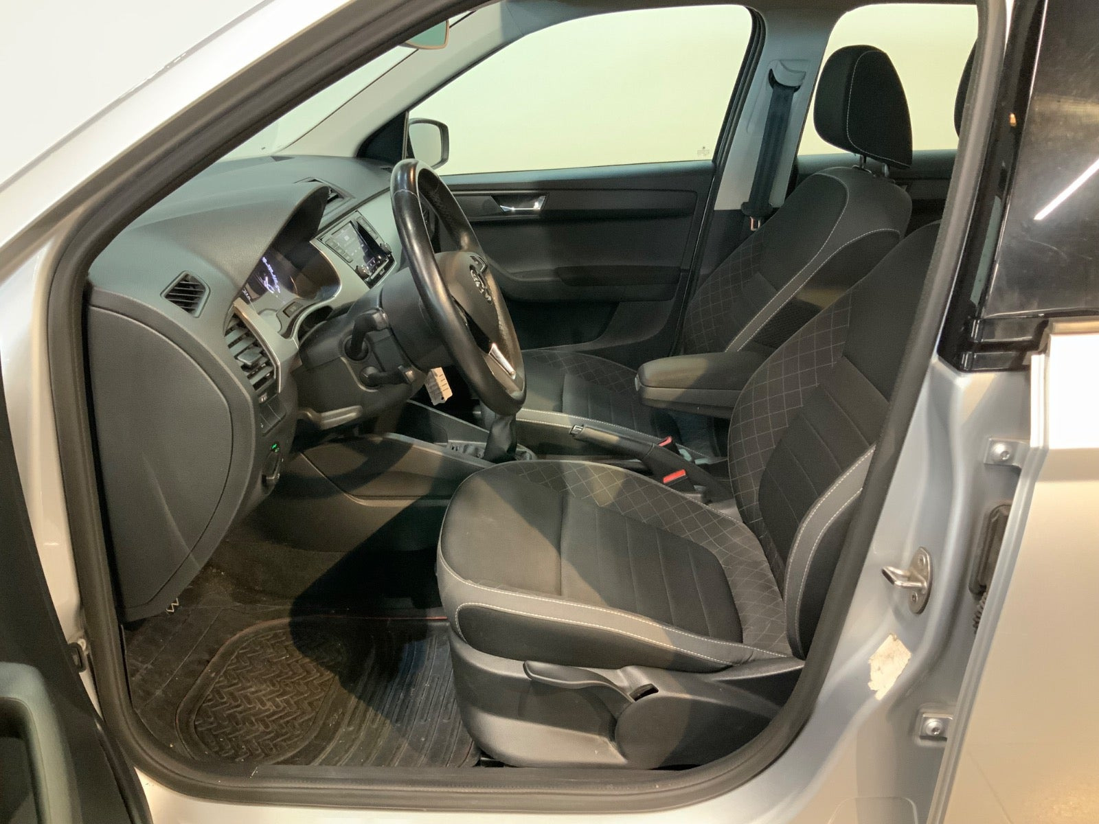 Sølv Skoda Fabia fra 2019