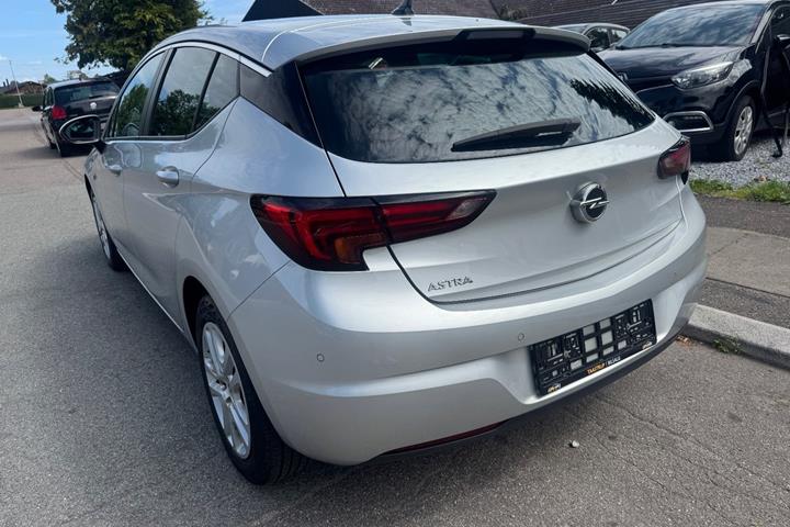 undefined Opel Astra fra 2019