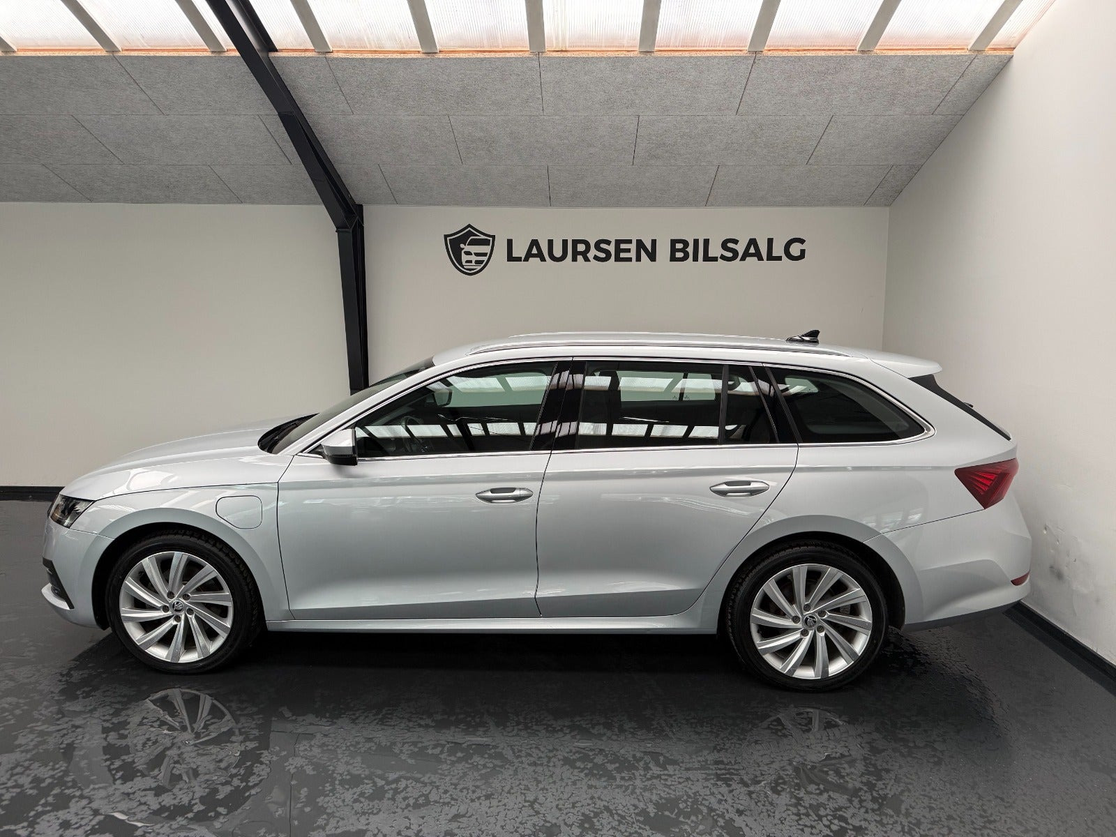 Sølv Skoda Octavia fra 2022