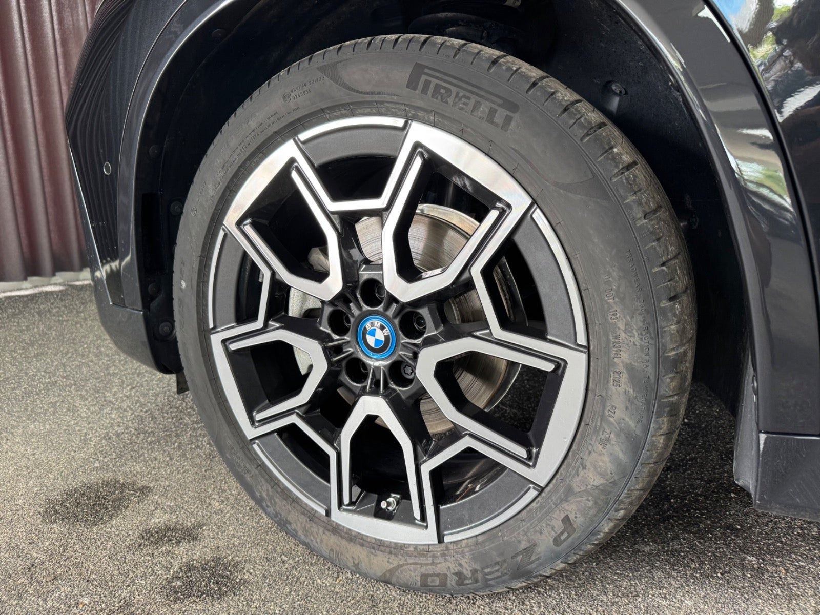 Sort BMW iX1 fra 2026