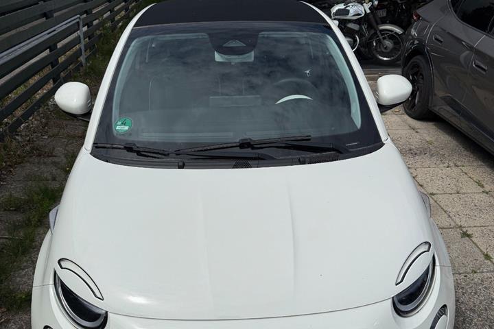 undefined Fiat 500e fra 2023