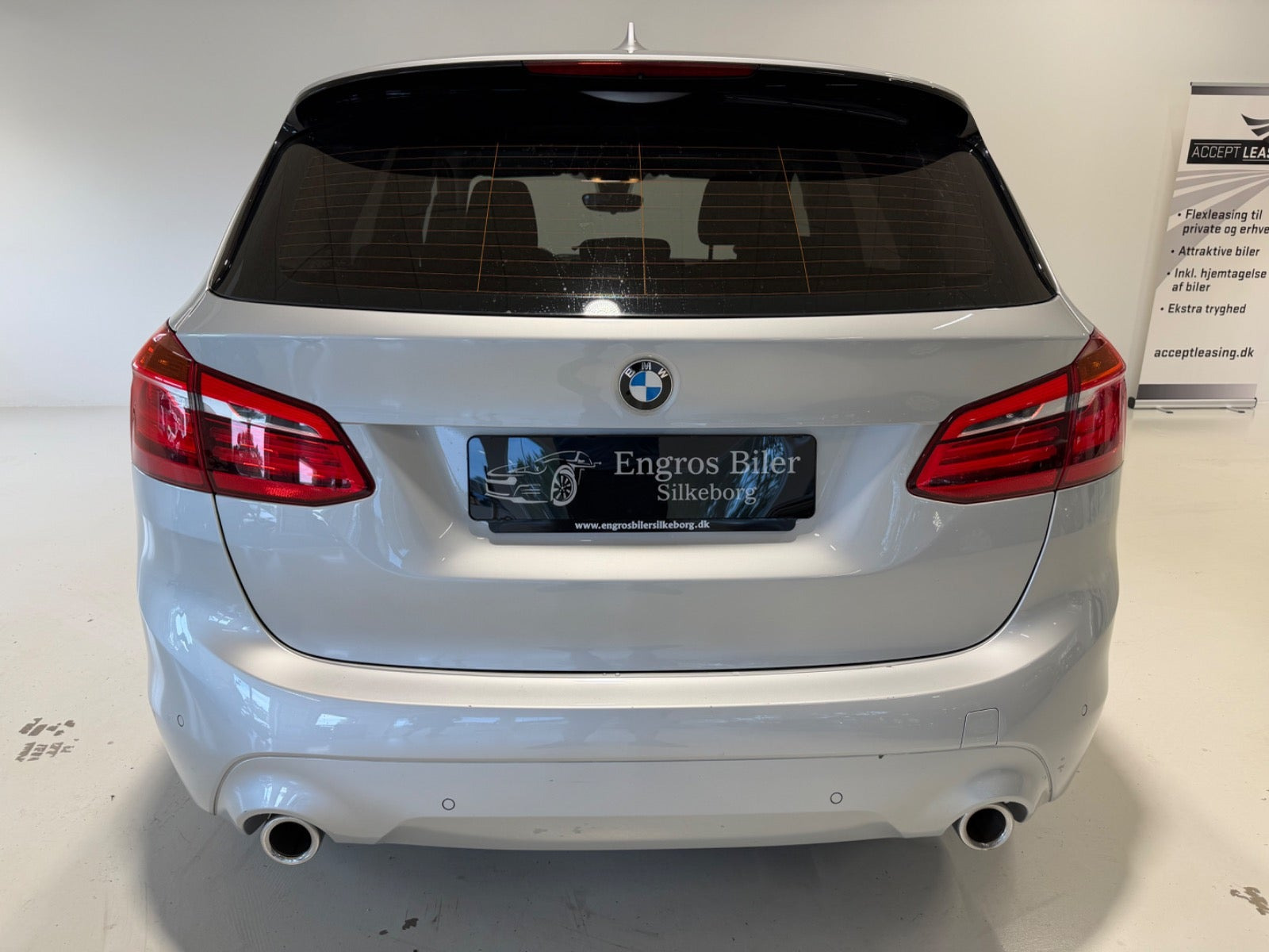 Sølv BMW 218d fra 2019