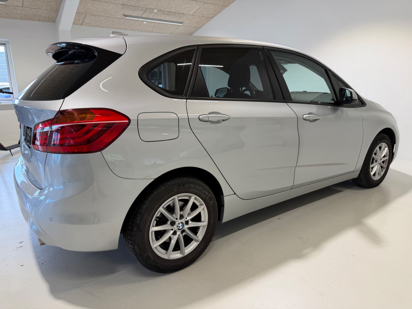 BMW 218d Active Tourer Steptronic, 8-trinn, 150hk, 2019