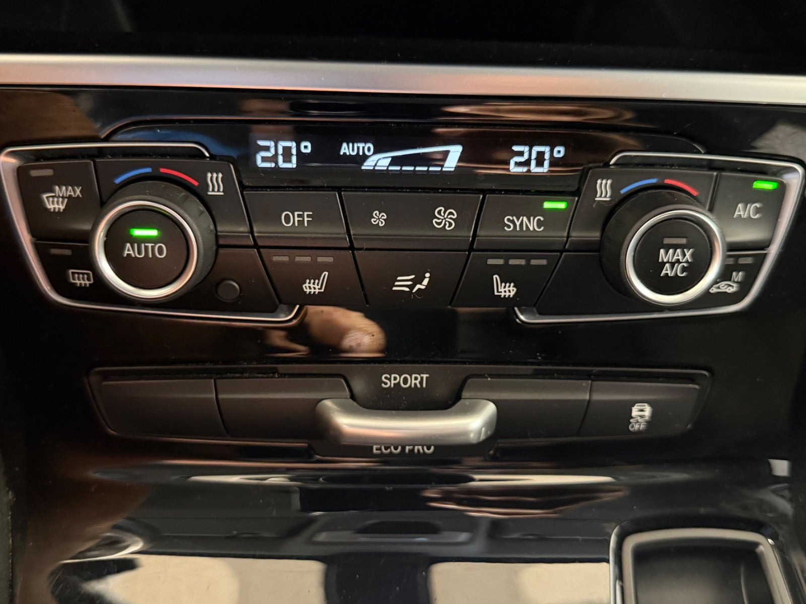 BMW 218d Active Tourer Steptronic, 8-trinn, 150hk, 2019