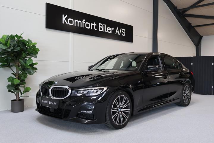 Sort BMW 320i fra 2020