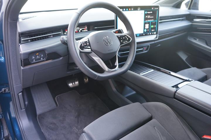 Blå VW ID.7 fra 2025