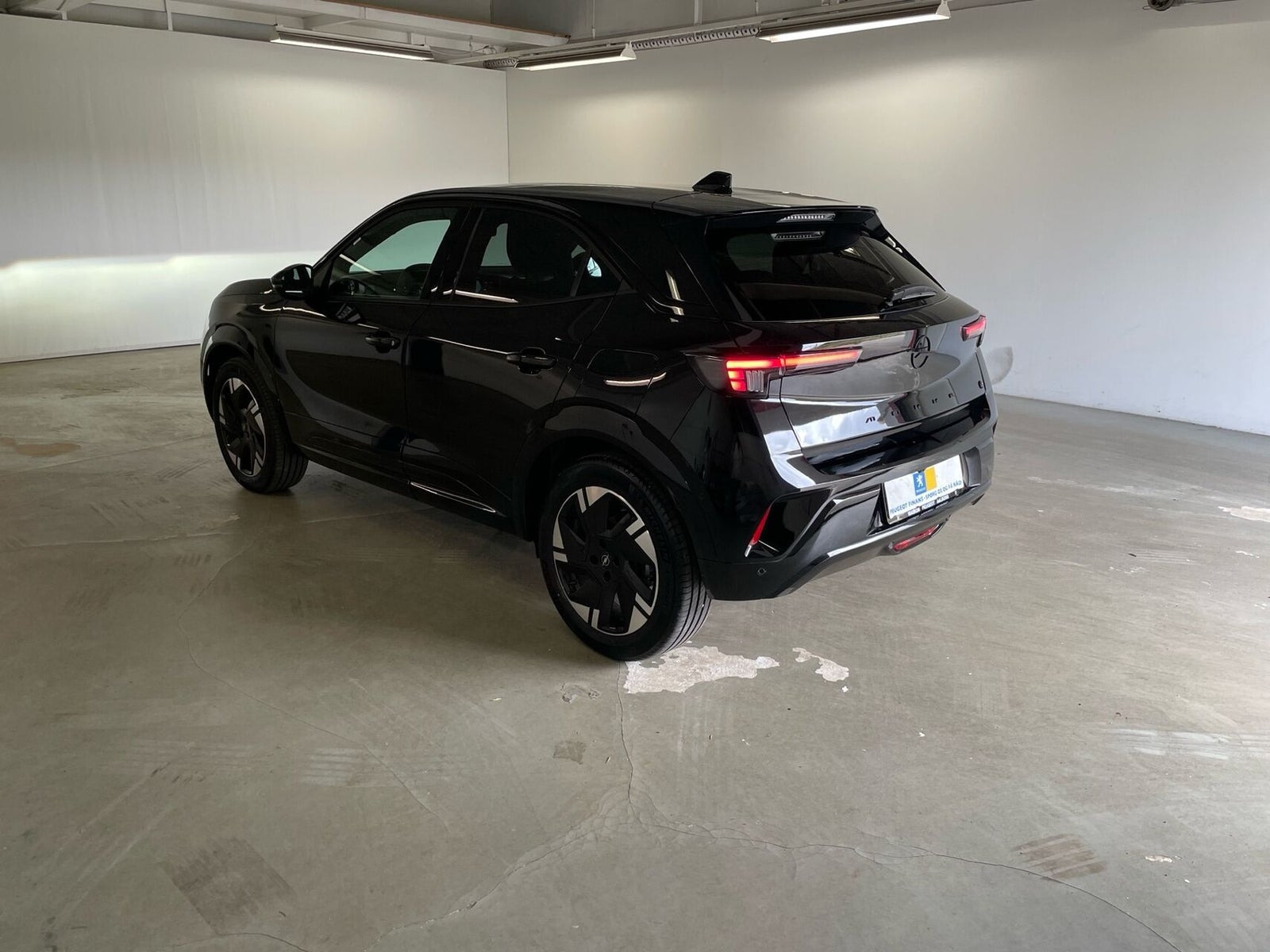 Sort Opel Mokka-e fra 2025