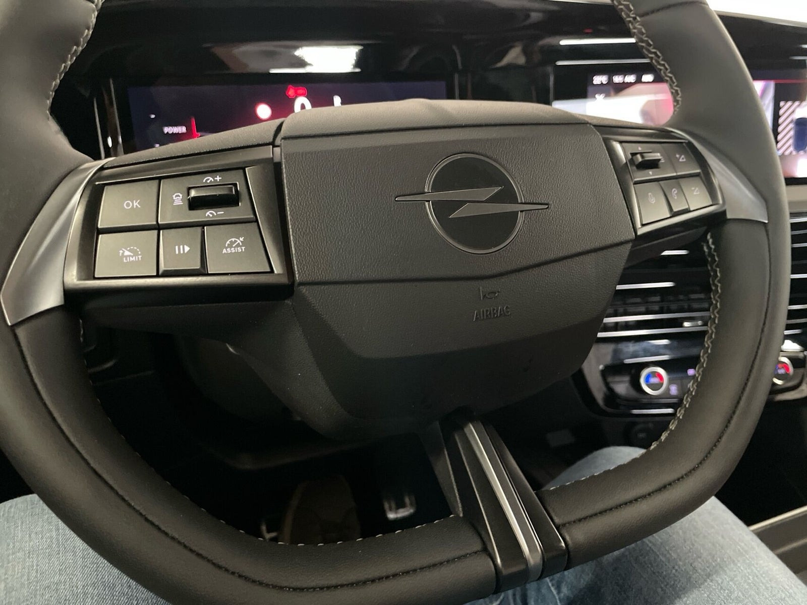 Sort Opel Mokka-e fra 2025