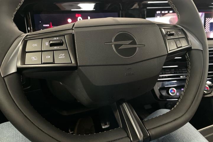 Sort Opel Mokka-e fra 2025