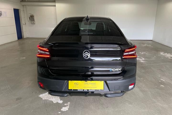 Sort Citroën ë-C4 X fra 2024
