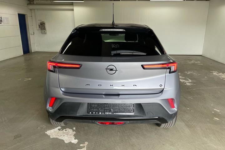 Sølv Opel Mokka-e fra 2023